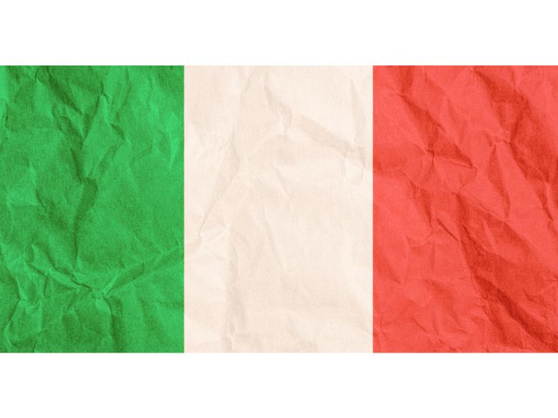 Discover Hidden Gems in Italy 1 Italian flag